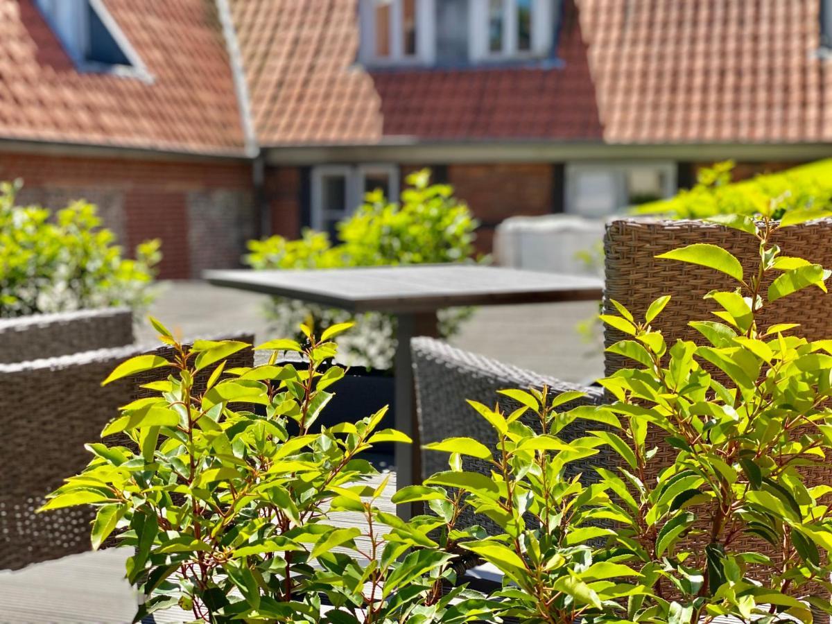 Schoene Ferienwohnungen Teilweise Mit Dachterrasse Im Herzen Von Итцехое Екстериор снимка