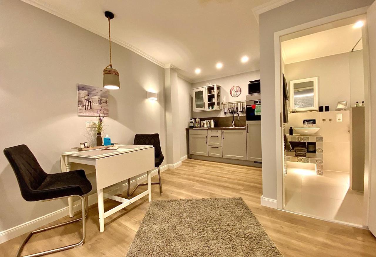 Schoene Ferienwohnungen Teilweise Mit Dachterrasse Im Herzen Von Итцехое Екстериор снимка