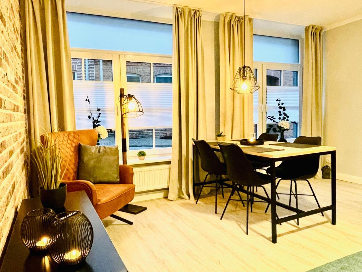 Schoene Ferienwohnungen Teilweise Mit Dachterrasse Im Herzen Von Итцехое Екстериор снимка